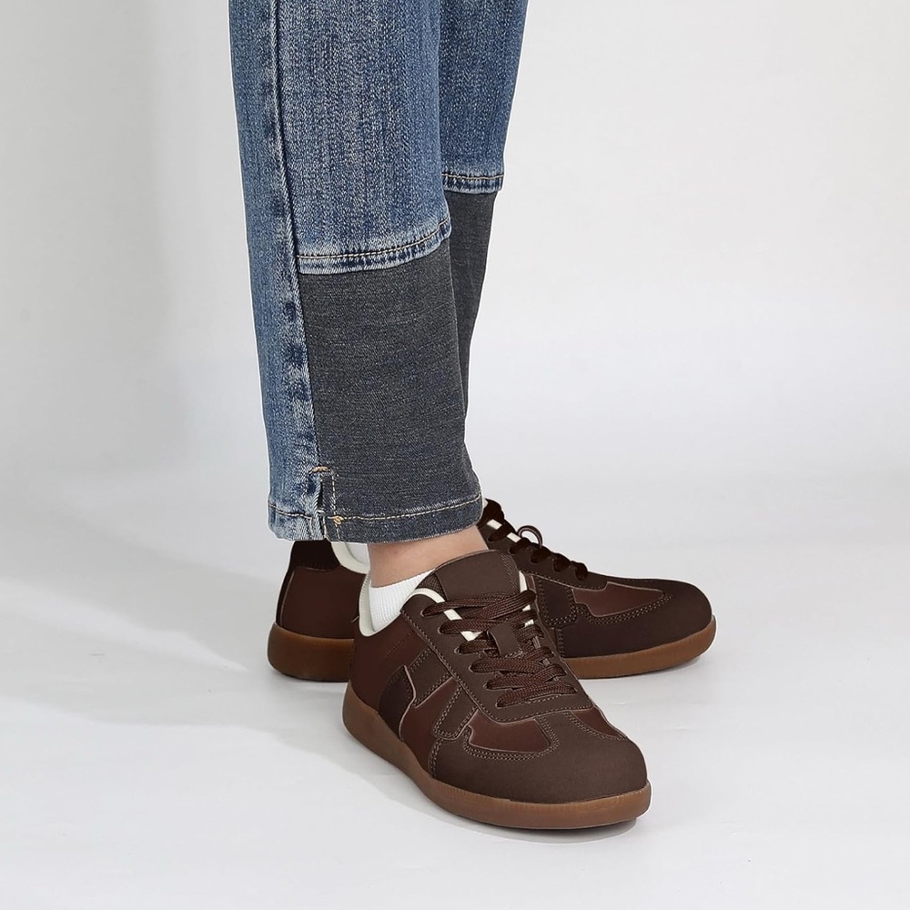 Women’s Sneaker Casual